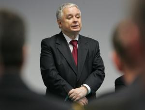 Lech Kaczyński będzie pisał do gazety