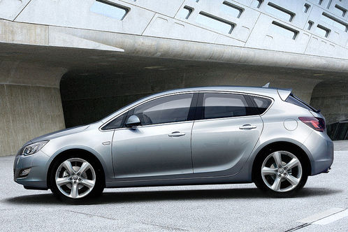 Opel astra idzie jak woda