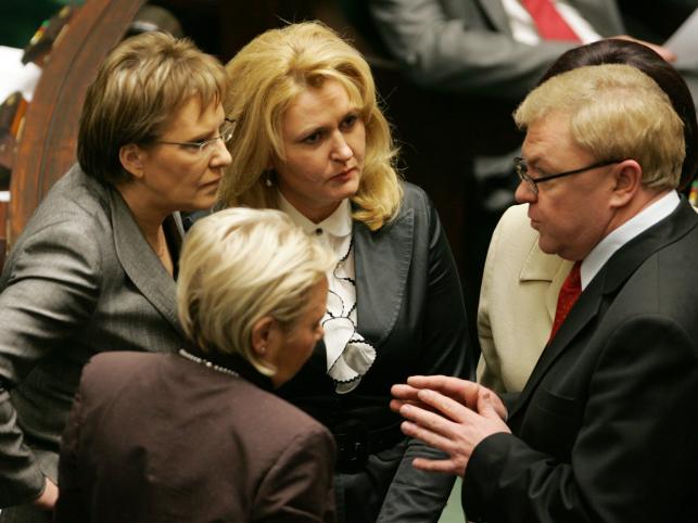 Politycy PO znów mówią ze ściągawek