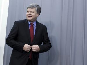 Szmajdziński: Tyle standardów, ile interesu