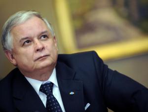 Kaczyński został nazwany "dziecięcym aktorem"