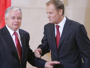 Prezydent i premier nie polecą razem na szczyt
