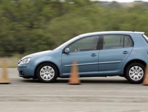 Reifentest Sommer 2006 - Gri.e 195/65 R 15 - VW Golf - Bremstest auf trockener Fahrbahn, PylonenFoto vom 02.11.2005AB112006 036ABU452006 014