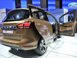 Ford B-Max prosto z Genewy