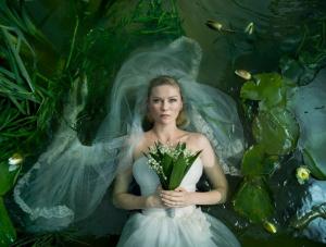 Melancholijna panna młoda Kirsten Dunst
