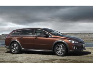 Peugeot 508 RXH - to nowość francuskiej marki