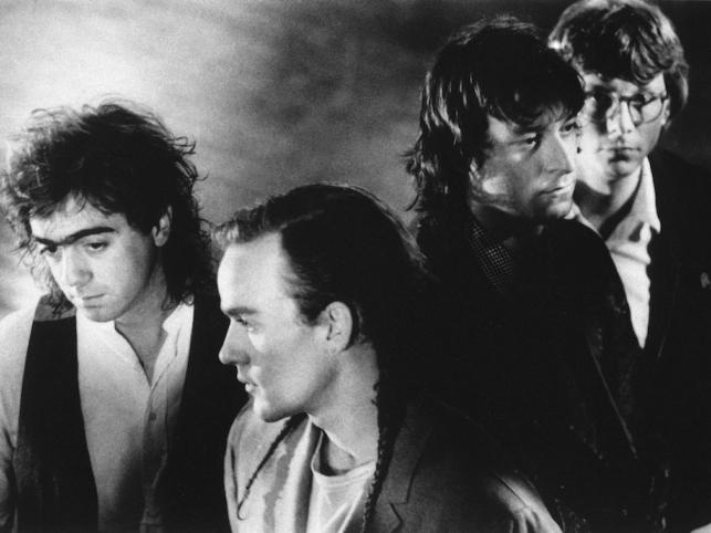 R.E.M. w 1988 roku