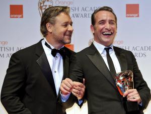 Russell Crow i Jean Dujardin na gali BAFTA