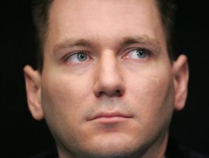 Farfał sowicie nagradza wiernego współpracownika