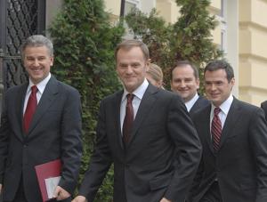 Tusk nie wymieni najgorszych ministrów