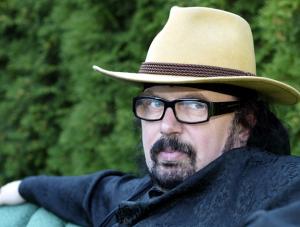 Zbigniew Hołdys: Ludzie to hieny
