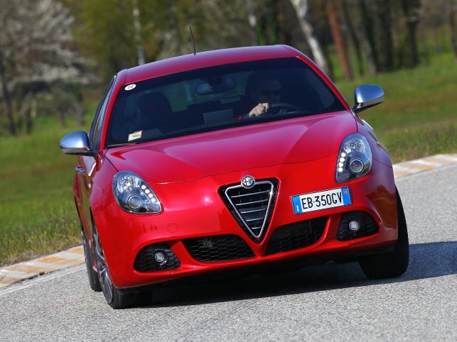 Alfa Romeo Giulietta зеленая 2020