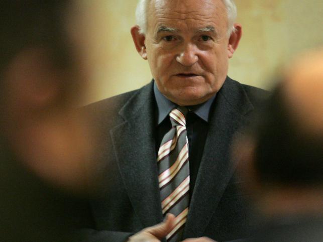 Leszek Miller ma za nic kodeks drogowy