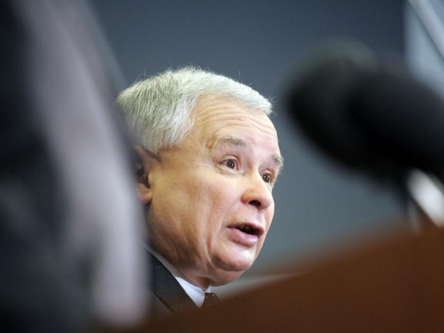 Nowa strategia PiS: więcej nadzoru i wolności