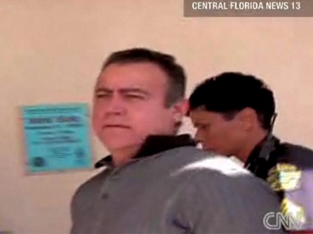 Urządził jatkę w Orlando, a potem uciekł do mamy