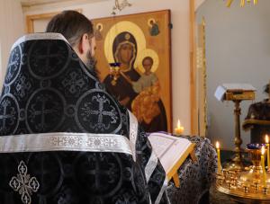 Głosuj, jak ksiądz każe, bo cię przeklnie