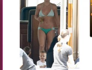 Britney Spears relaksuje się w bikini